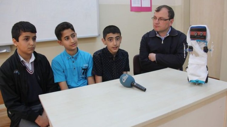 Bing�ll� minik ��renciler 'hac�' robot tasarlad�