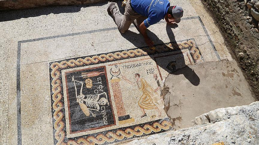 ''Ne�eli ol hayat�n� ya�a'' mozai�iyle ilgili �al��ma tamamland�