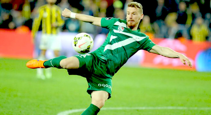 Serdar Aziz kimdir? Galatasaray'n yeni transferi Serdar Aziz'in hayat.