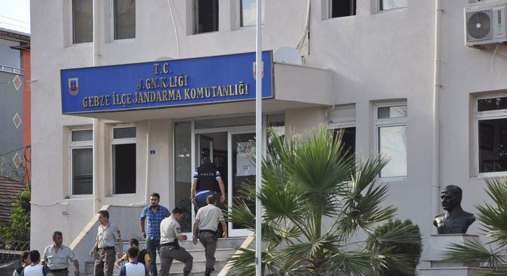 Gebze le Jandarma Komutanlna darbe operasyonu