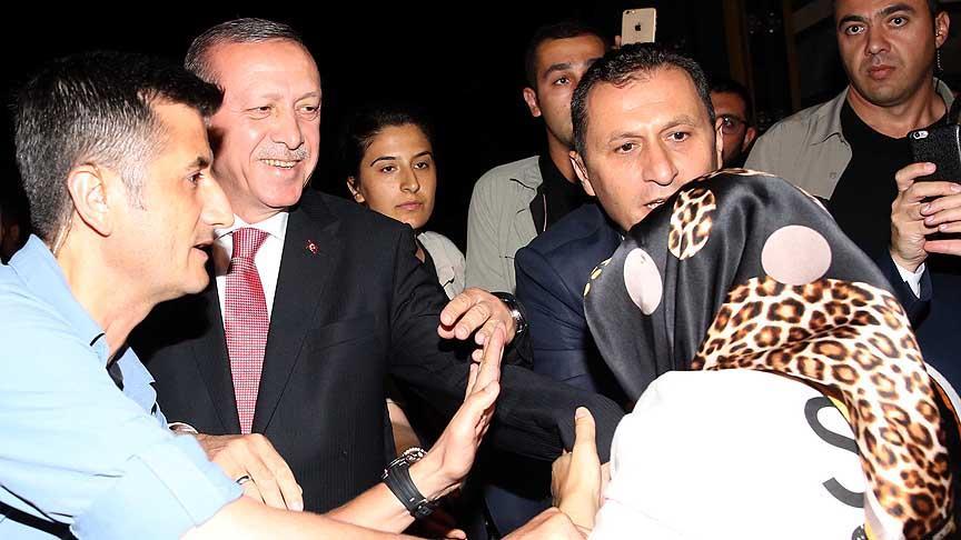 Cumhurbakan Erdoan 'demokrasi nbeti tutan' vatandalar selamlad