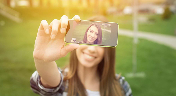 Sosyal medya fotoraflar depresyon belirtisi olabilir