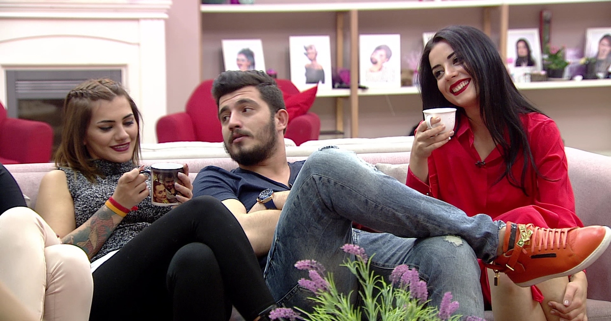 Ksmetse Olur gelin ve damat aday yarmaclar