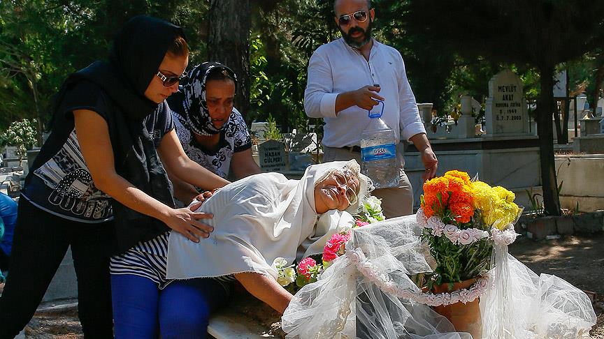 ''Ecem''siz ilk bayram