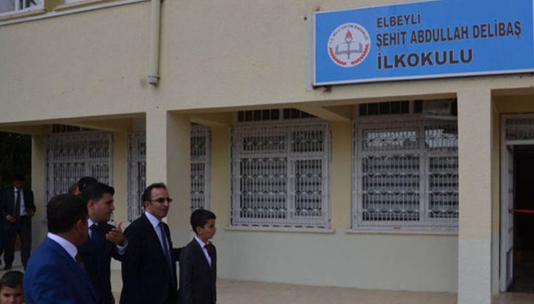 �ehidin ad� do�um g�n�nde okula verildi 