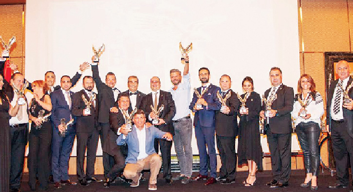 Be�ikta�l� i�adamlar�ndan g�rkemli kutlama