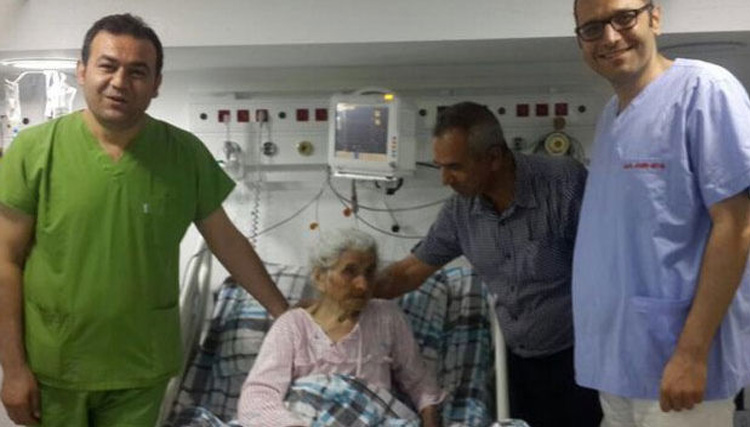Mersin'de 107 yandaki kadna anjiyo yapld