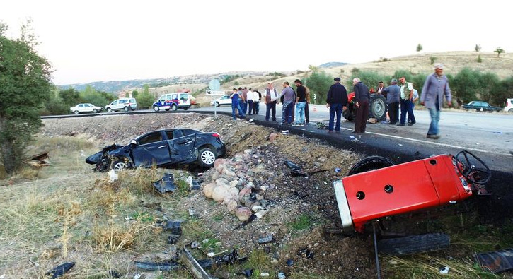 Belediye Bakannn arac kaza yapt