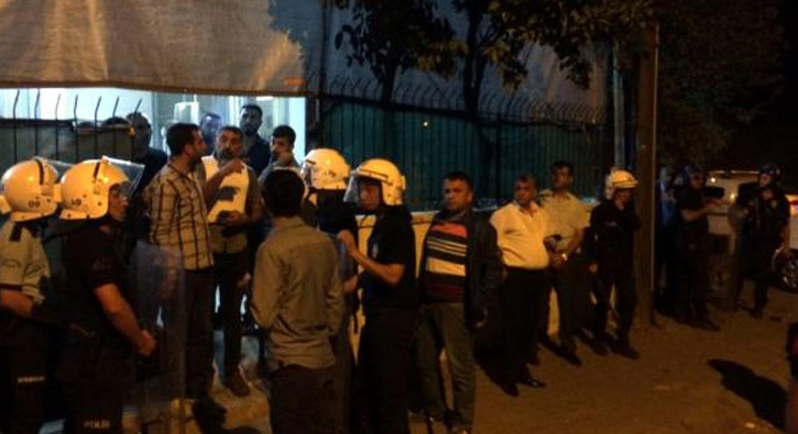 �ki grup aras�nda kavga: 15 g�zalt�