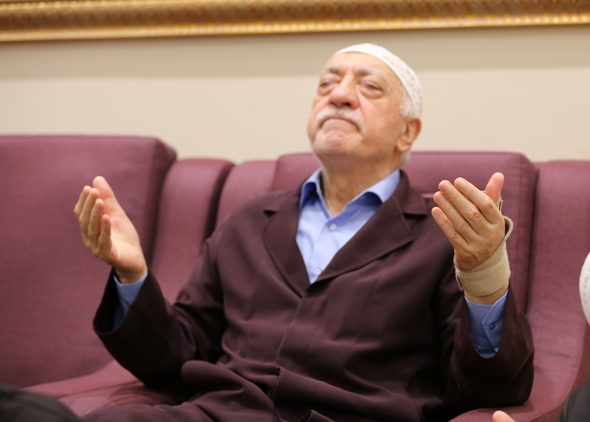 Ter�ristba�� G�len'in 'Hendek ablas�' tutukland�