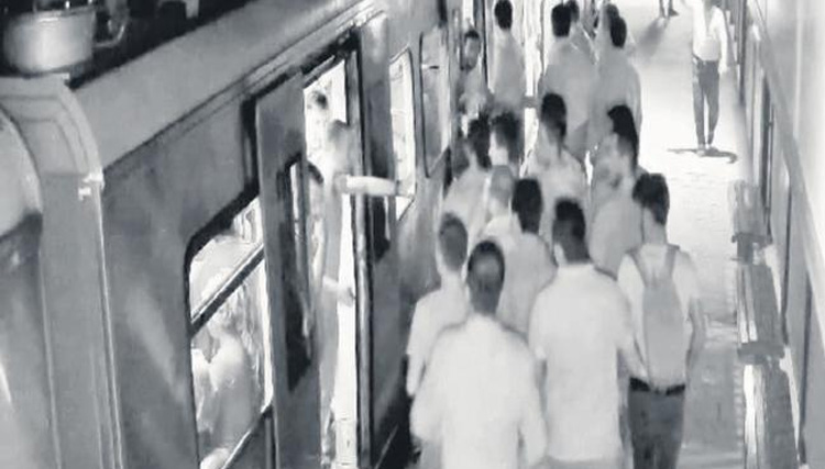 15 Temmuz gecesi Sincanl�lar trenlerle meydanlara akt�