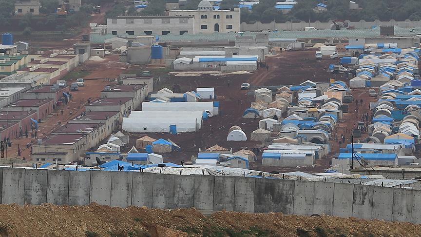 S�n�rda bombal� sald�r�: 20'den fazla ki�i hayat�n� kaybetti