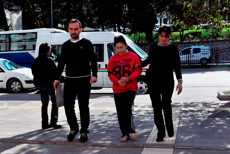Amasya'da anne deh�eti!