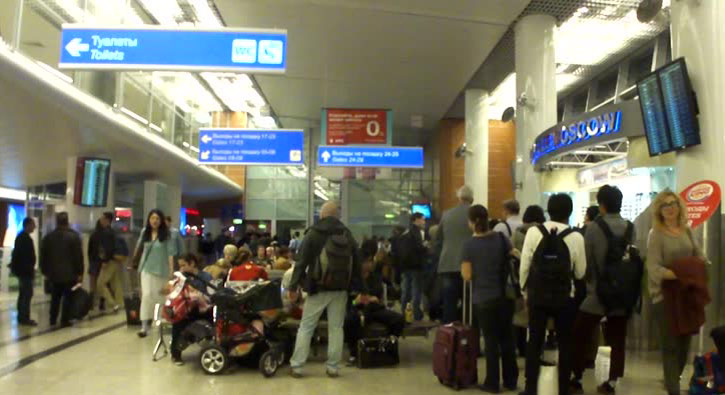 Moskova-Antalya yolcular madur oldu