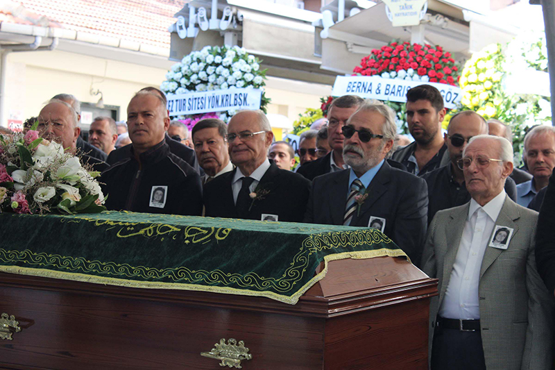 Haluk Bilginer'in annesinin cenazesi topraa verildi