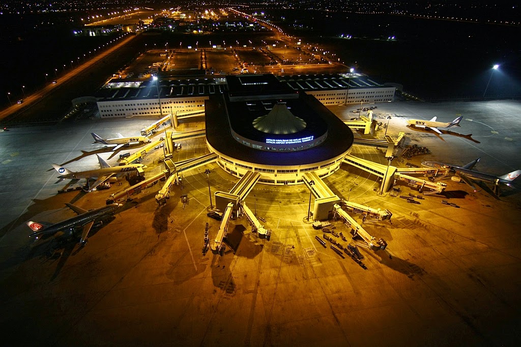Antalya Havaliman'nda 300 zel gvenliki iten kartld