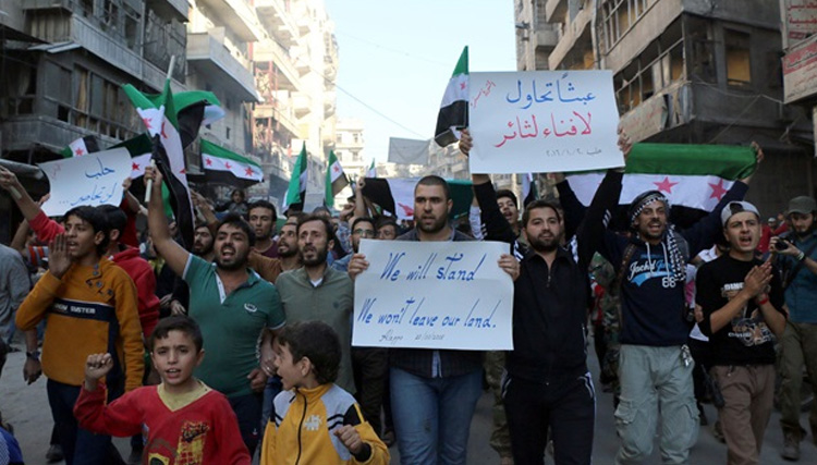 Halepliler rejimi ve Rusya'y protesto etti
