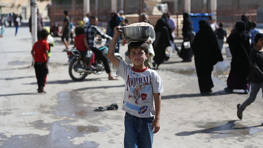 Suriye'de 1.7 milyon ocuk okula gidemiyor