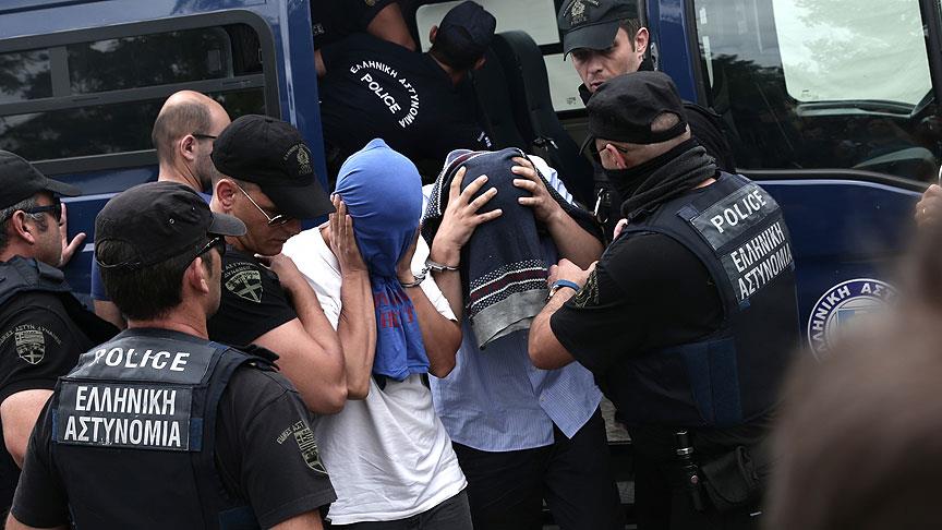 Avukat Artrk: Yunanistan darbeci askerleri teslim etmek zorunda