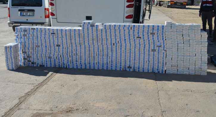 Van'da b�y�k ka�ak sigara operasyonu 