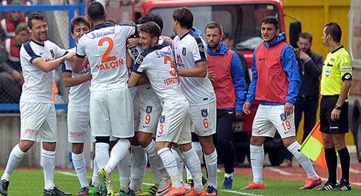Skrtel paras�na mucize lider!