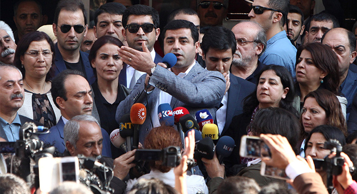 HDP'nin yapt ''protesto'' arsna CHP'den yant