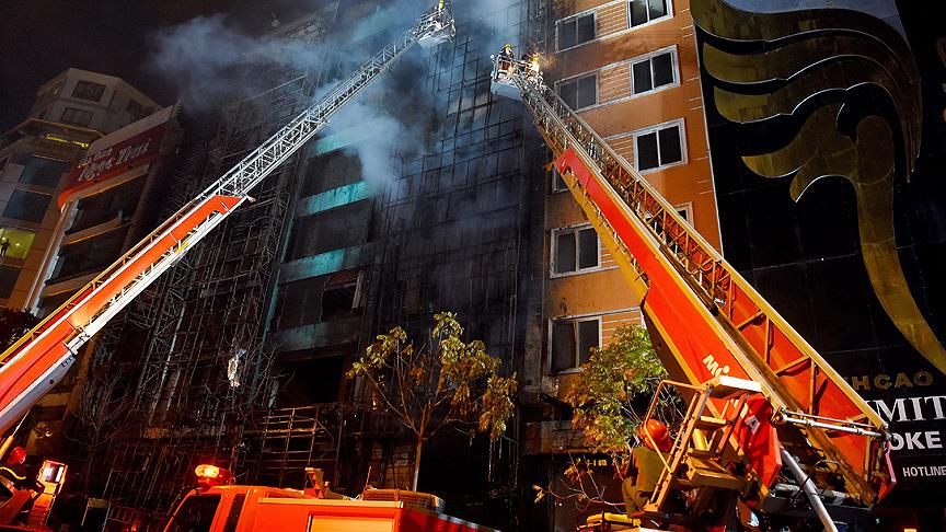 Vietnam'da karaoke salonunda yang�n ��kt�: 13 �l�