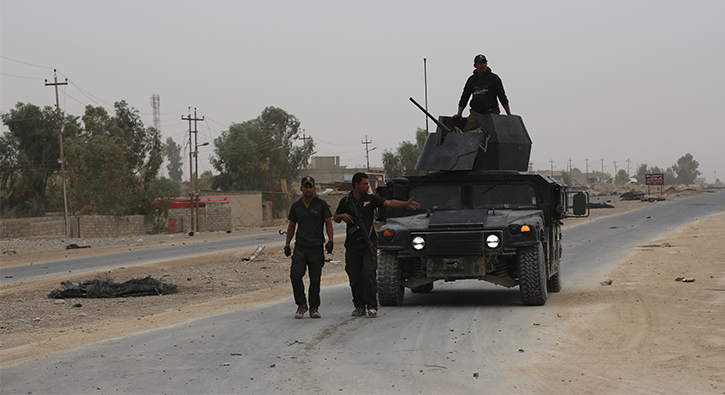 Irak g��leri, Musul'un g�neyindeki el-Kahire k�y�ne girdi