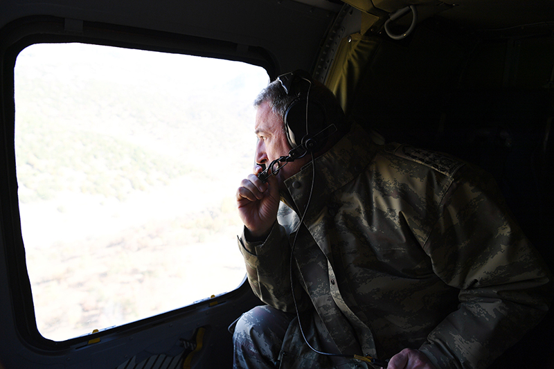 Genelkurmay Ba�kan� Orgeneral Akar, Romanya'da