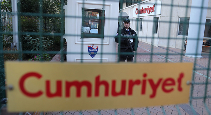 Cumhuriyet gazetesi soru�turmas�ndaki 11 ��pheli hakk�ndaki su�lamalar belli oldu