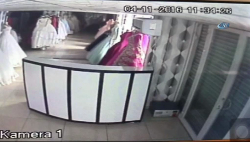 Ba�lar'daki patlaman�n �iddeti i� yeri kameras�na yans�d�