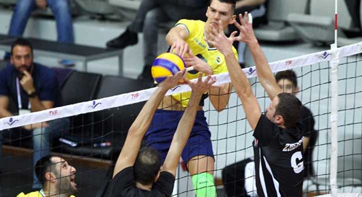 Zorlu derbide g�len Fenerbah�e!