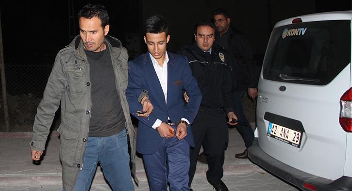 �� yerinin �n�nde alkol alanlar� uyard�ktan sonra �ld�r�ld�  