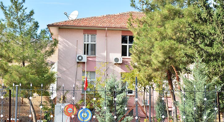 Derik Kaymakaml���'na, Mardin Vali Yard�mc�s� Ali �kram Tuna atand�