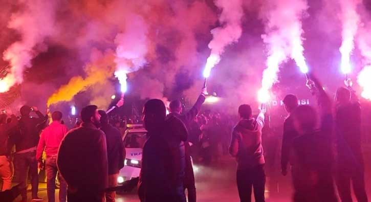 Adana'da Be�ikta�'a co�kulu kar��lama