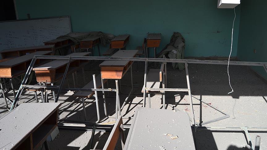 Esed g��leri �dlib'de okullar� vurdu