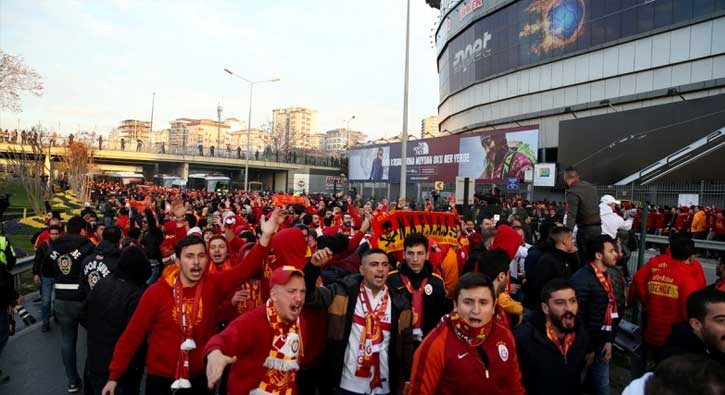 Kad�k�y'de 6 y�l sonra bir ilk