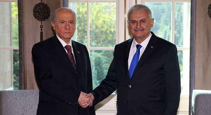 AK Parti ve MHP Anayasa de�i�ikli�i metnine son �eklini verdi