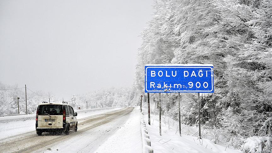 Bolu Da'nda kar ya etkili oluyor