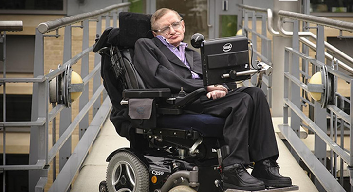 ngiliz fiziki Hawking Roma'da hastaneye kaldrld
