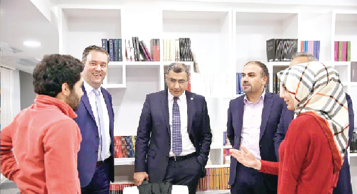 Tark Akan Genlik Merkezi kaplarn at