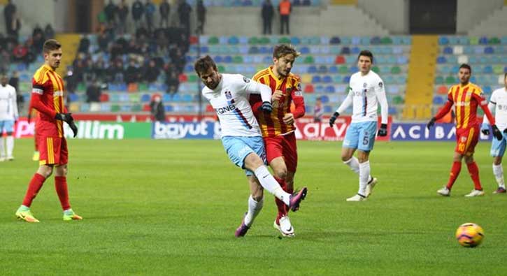 Trabzonspor 3 puan tek golle ald!