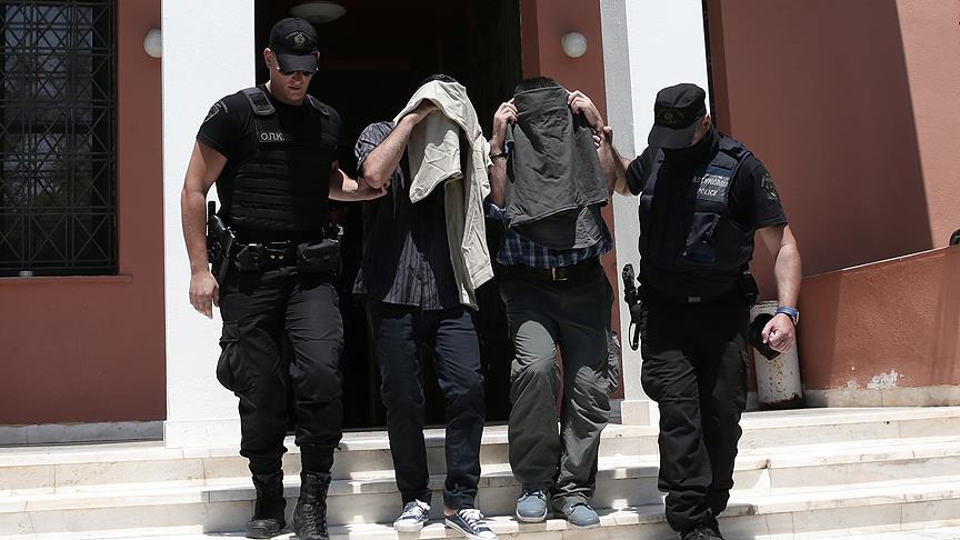 Yunan basavc 3 darbeci askerin iade edilmeme kararna itiraz etti