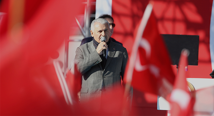 Ba�bakan Y�ld�r�m: Ter�rle m�cadeleden zerre kadar sapmayaca��z