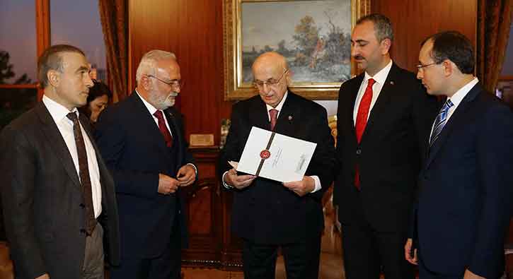 Anayasa reformunda FET֒ye kar�� tedbir