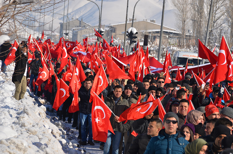 Y�ksekova'da 'ter�re lanet' y�r�y��� 