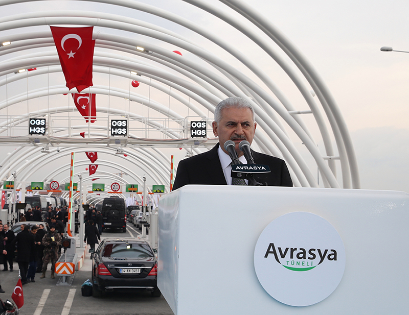 Ba�bakan Y�ld�r�m: Yeni havaliman�n� 2018 y�l�n�n 26 �ubat�'nda devreye alm�� olaca��z