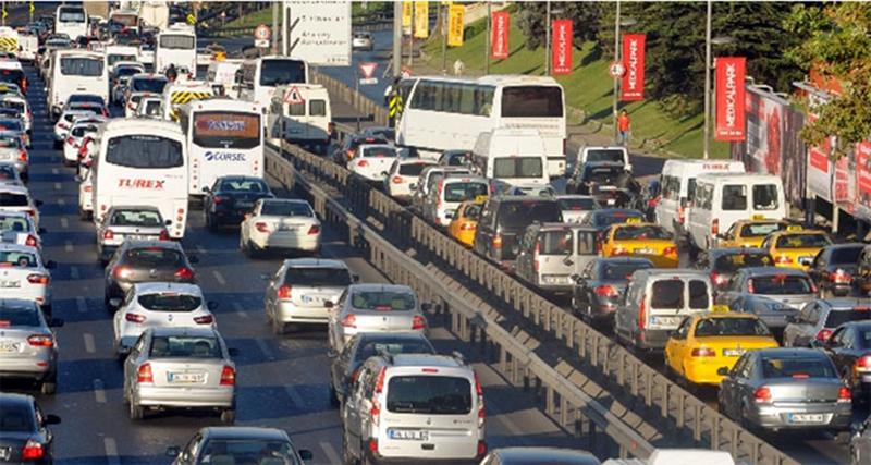 �stanbul'da baz� yollar trafi�e kapat�lacak