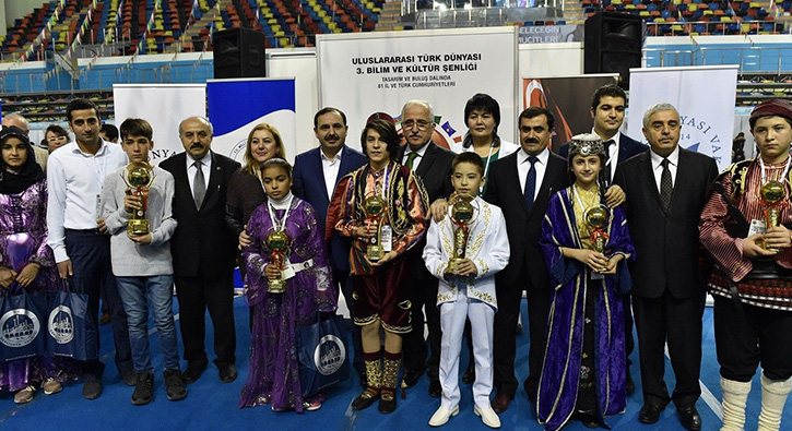 Bilim �enli�inde �d�ller sahiplerini buldu