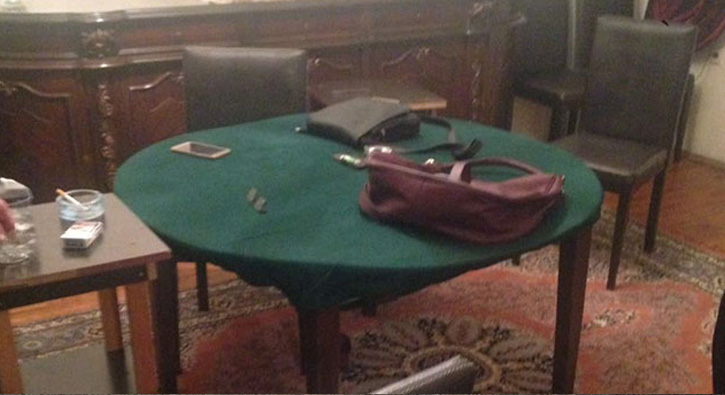 Sakarya'da kumarhaneye �evrilen eve bask�n yap�ld�